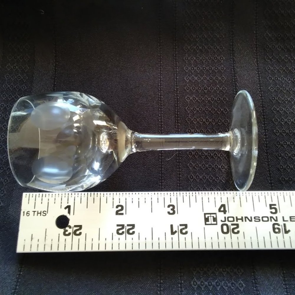 Vintage Mid Century Etched Glass Decanter/Glasses - Picture 8 of 10